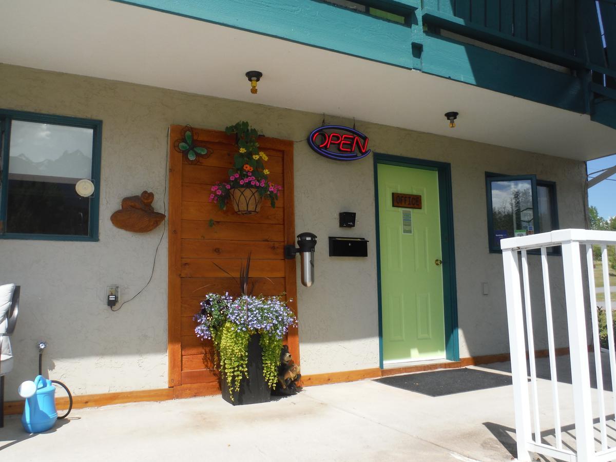 New Hazelton Robber'S Roost Motel מראה חיצוני תמונה