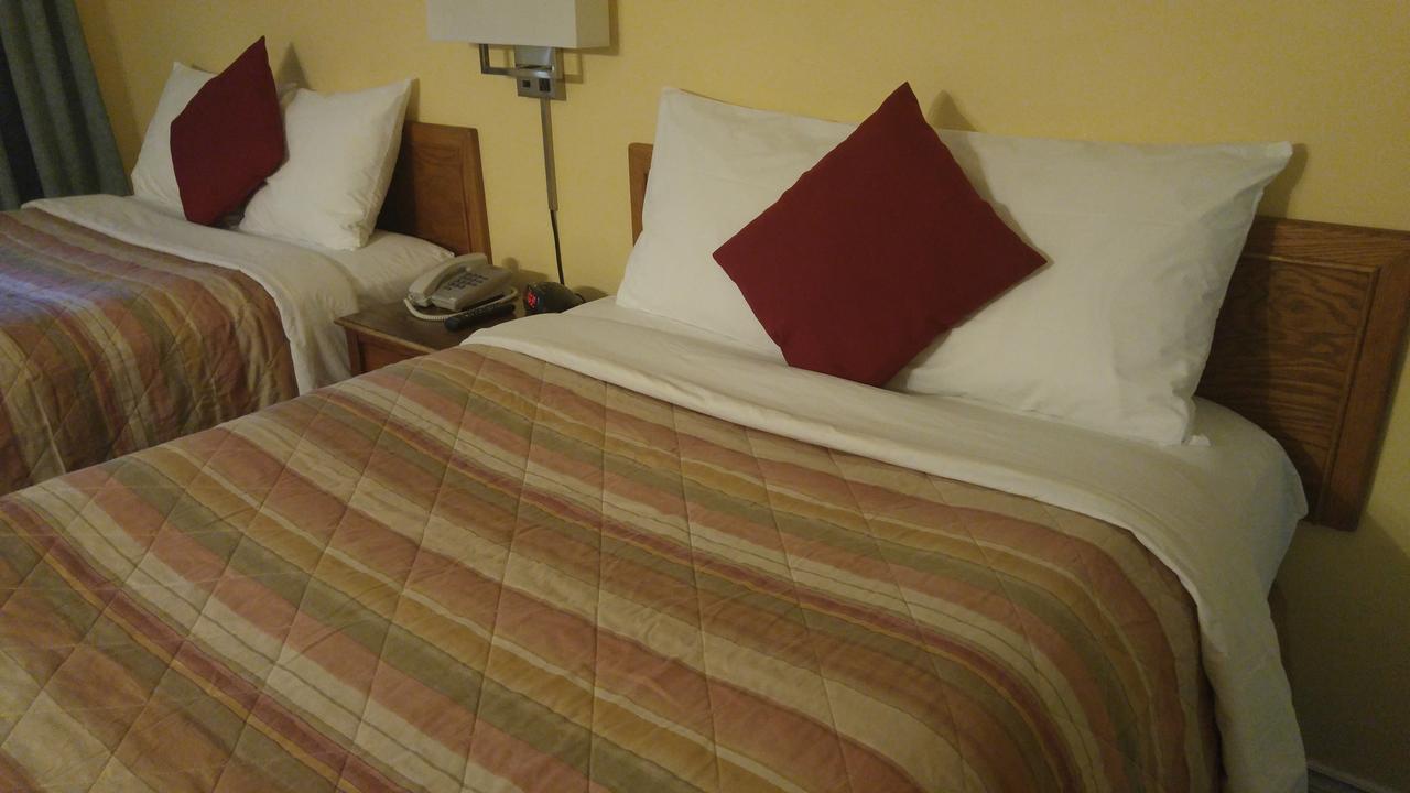 New Hazelton Robber'S Roost Motel מראה חיצוני תמונה