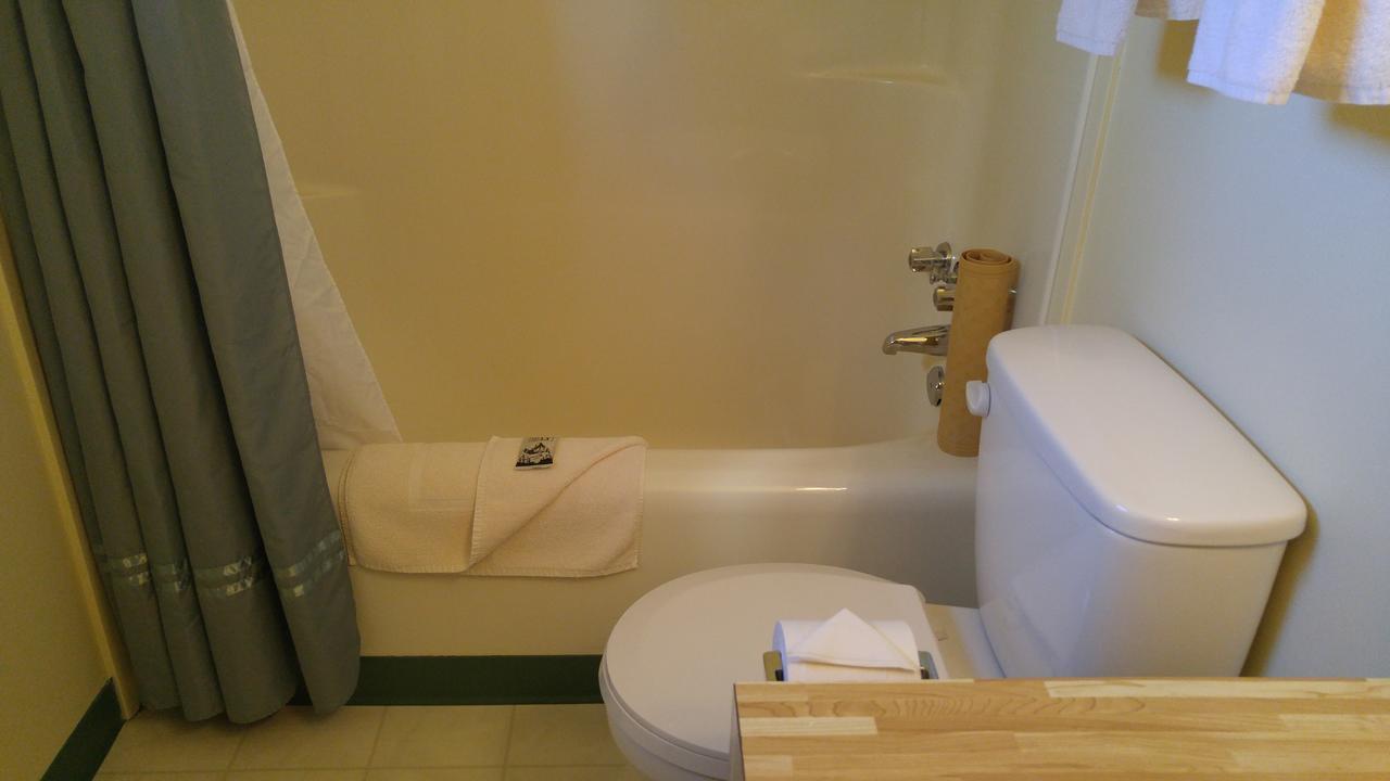 New Hazelton Robber'S Roost Motel מראה חיצוני תמונה