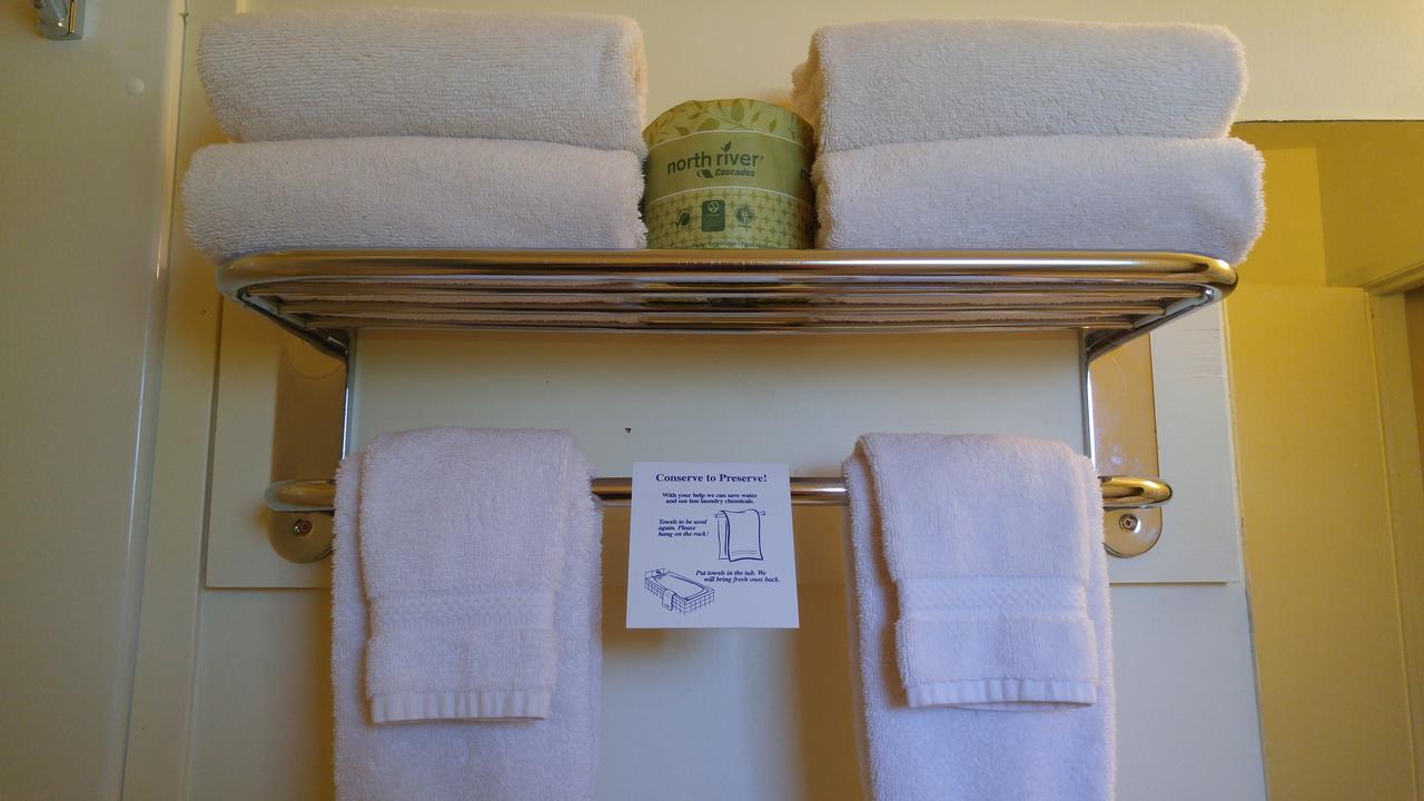 New Hazelton Robber'S Roost Motel מראה חיצוני תמונה